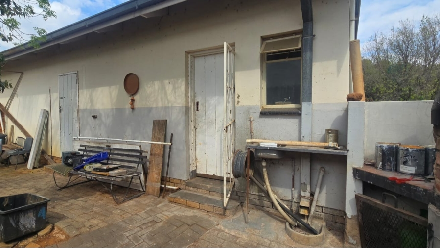4 Bedroom Property for Sale in Koffiefontein Free State